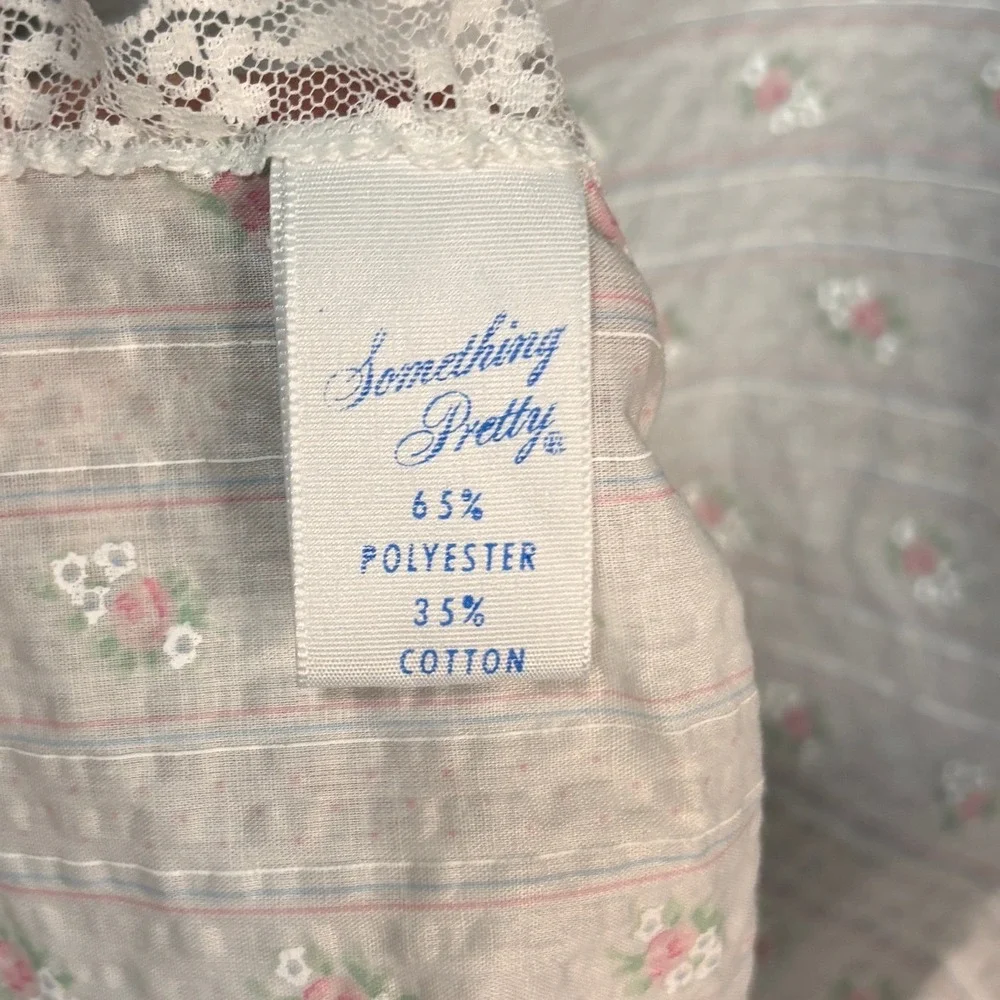 VTG Something Pretty Baby Blanket White Floral Lace Trim Seersucker Christening